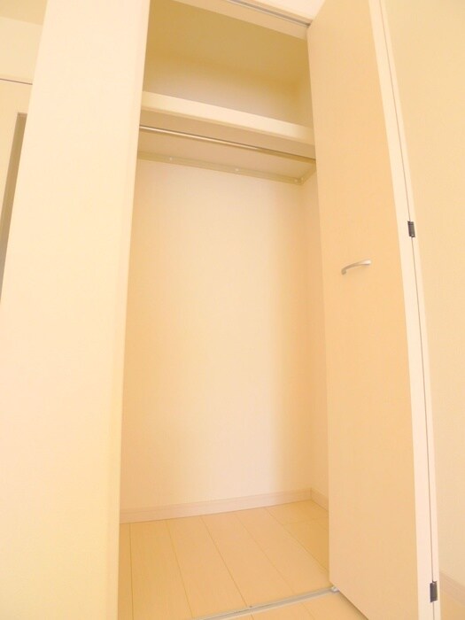 物件内観写真18　(収納)