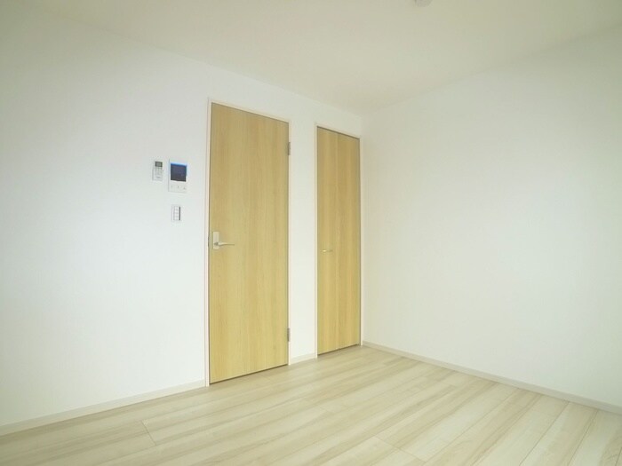 物件内観写真10　(居室)