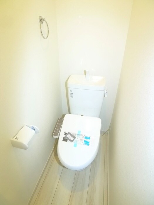 物件内観写真16　(トイレ)