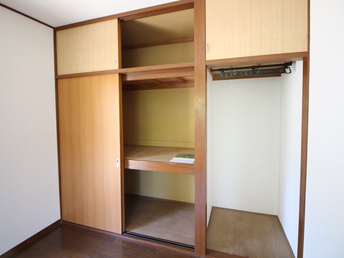 物件内観写真13　(収納)