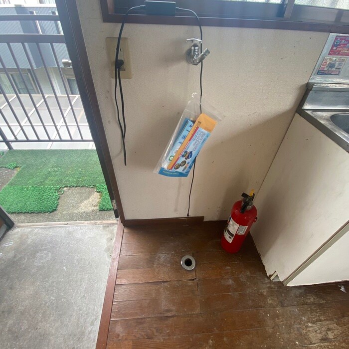 物件内観写真17　(洗濯機置場)