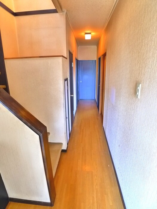 物件内観写真6　(廊下)