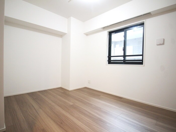 物件内観写真9　(室内からの展望)