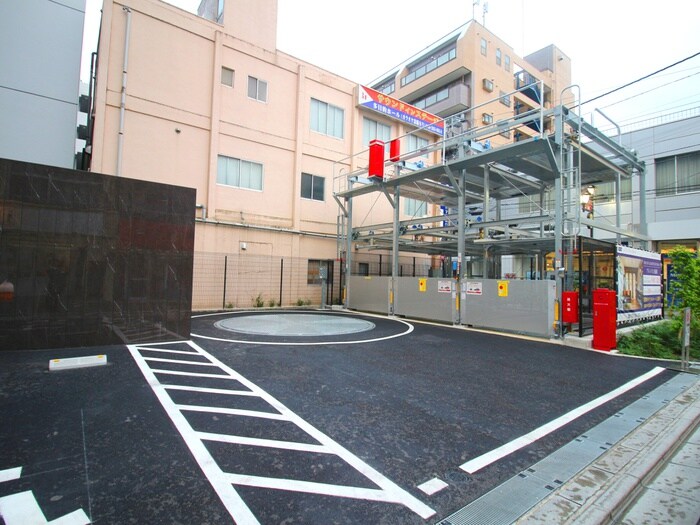 物件外観写真4　(駐車場)