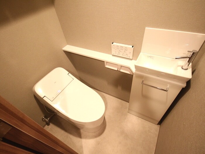 物件内観写真12　(トイレ)