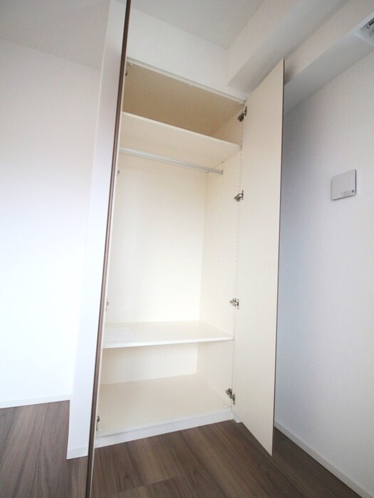 物件内観写真16　(収納)