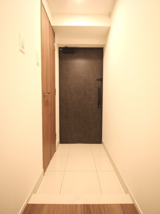 物件内観写真20　(玄関)