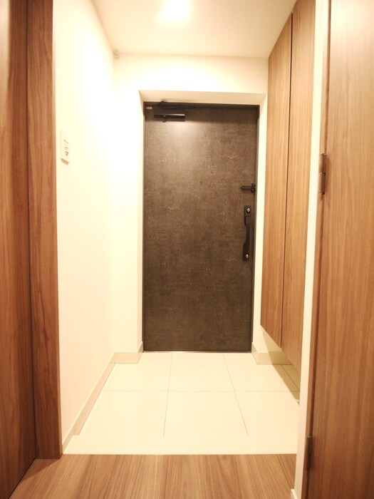 物件内観写真20　(玄関)