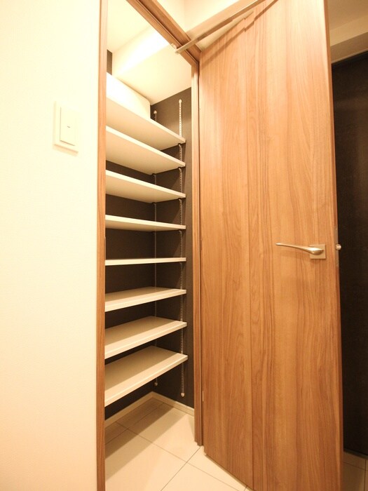 物件内観写真21　(靴箱)