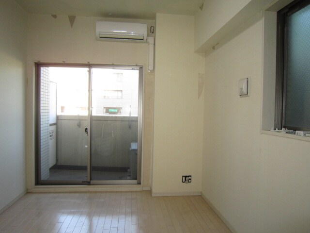 物件内観写真6　(居室)