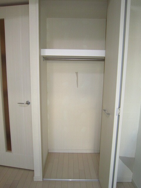 物件内観写真12　(収納)