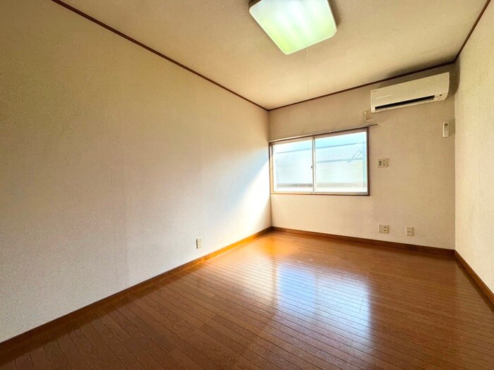 物件内観写真8　(居室)