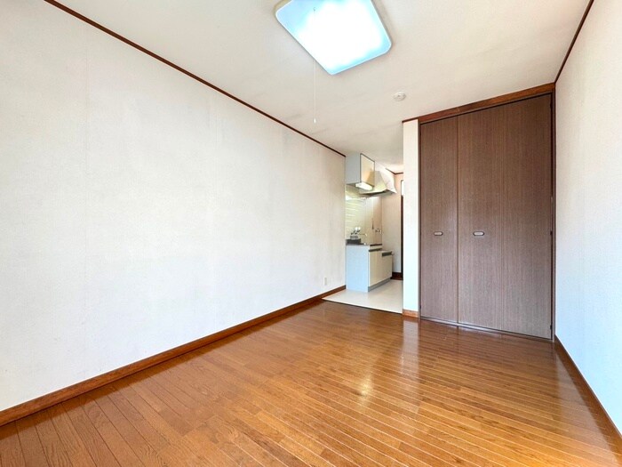 物件内観写真10　(居室)