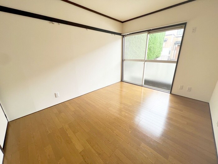 物件内観写真5　(居室)