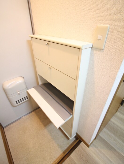 物件内観写真17　(靴箱)