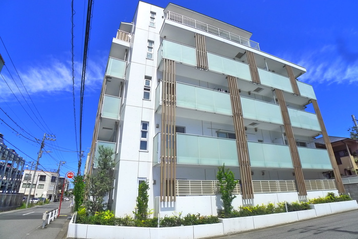 プレジール弁天