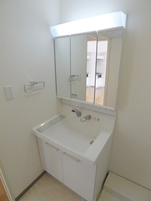 物件内観写真13　(洗面)