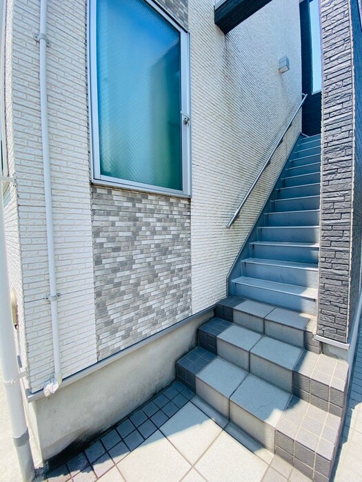 物件外観写真4　(建物設備)