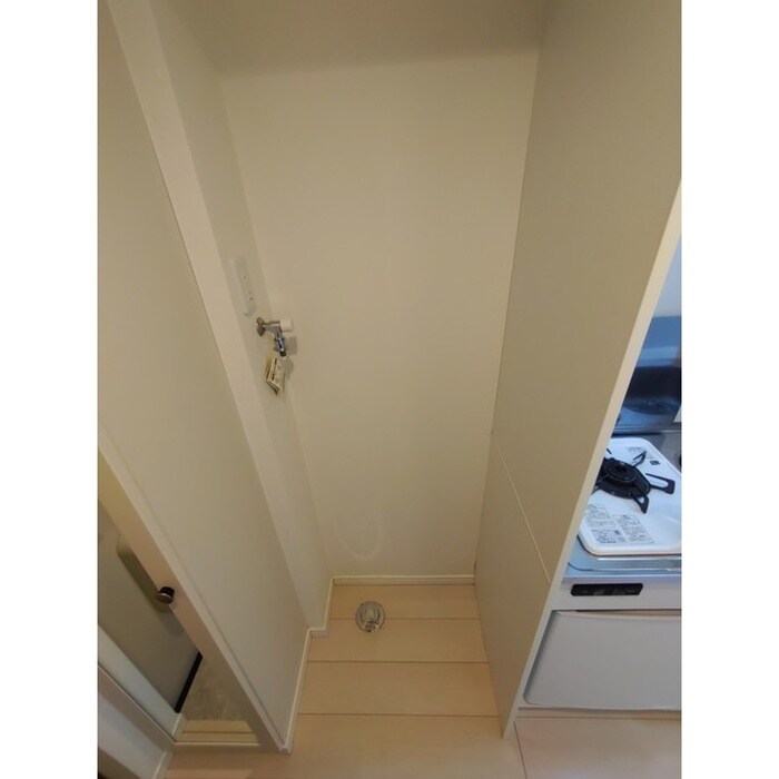 物件内観写真20　(洗濯機置場)