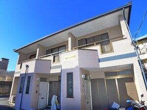 高橋ガ－デンハウスＡ棟外観写真