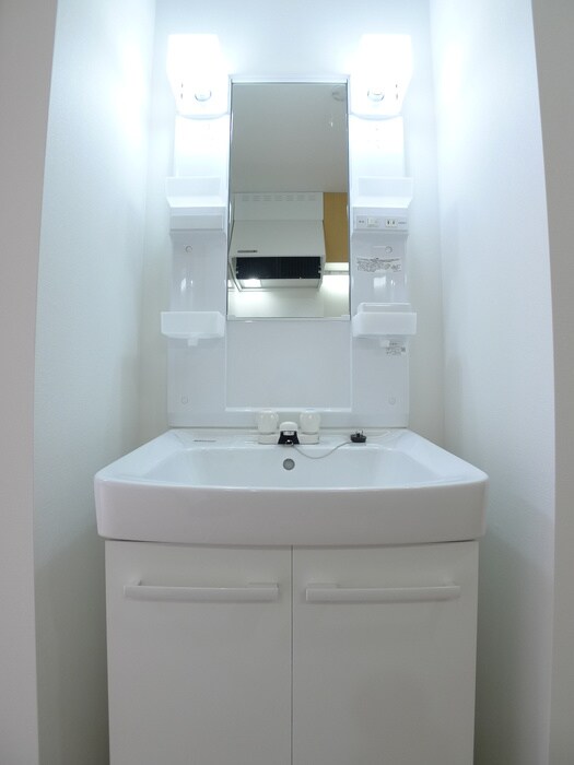 物件内観写真9　(洗面)