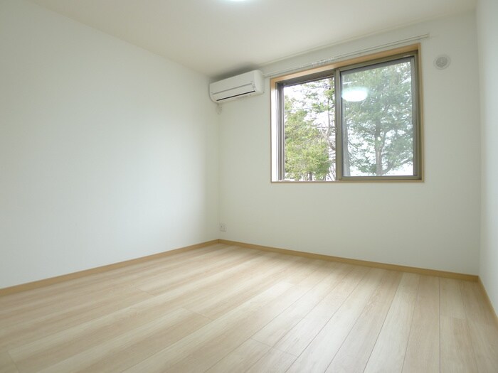 物件内観写真12　(居室)