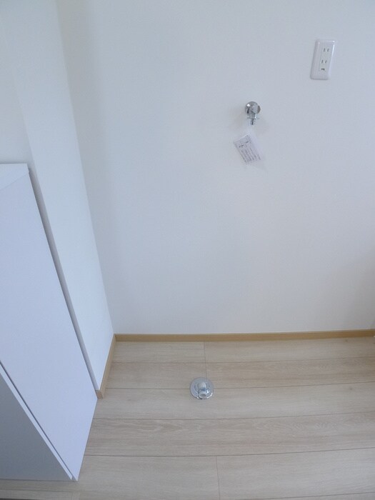 物件内観写真20　(洗濯機置場)