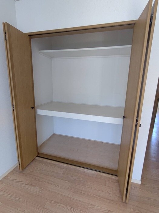 物件内観写真10　(収納)