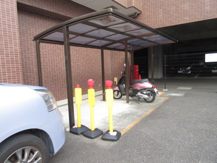 物件外観写真6　(駐輪場)