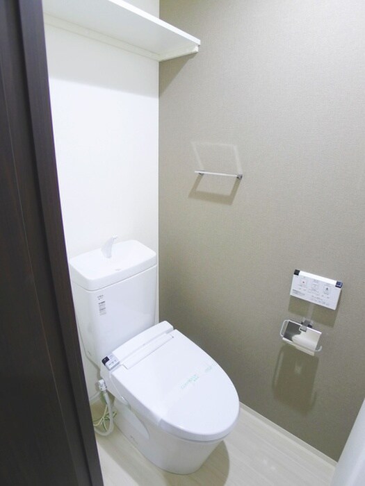 物件内観写真8　(トイレ)