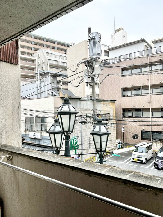 物件内観写真14　(室内からの展望)