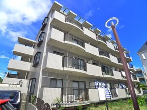 フロ－ラ市川外観写真