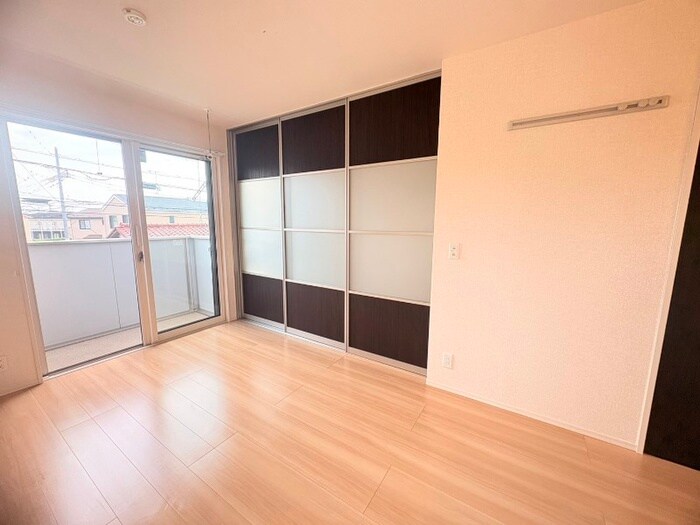 物件内観写真11　(居室)