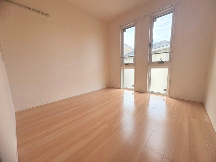 物件内観写真15　(居室)