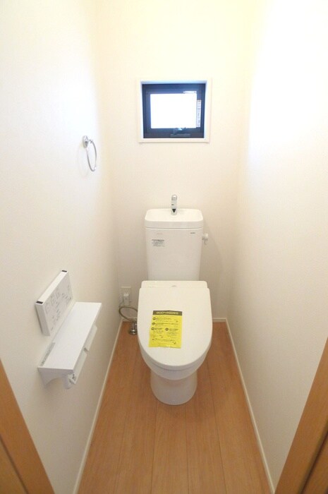 物件内観写真13　(トイレ)