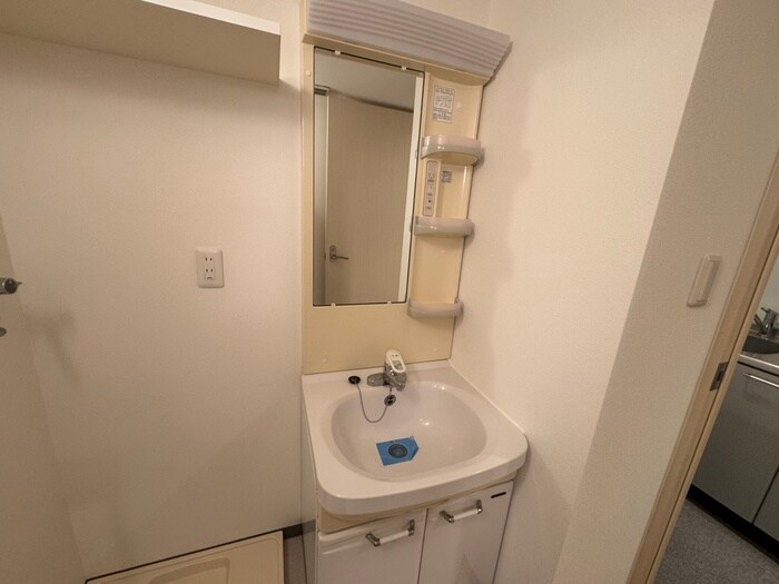 物件内観写真13　(洗面)