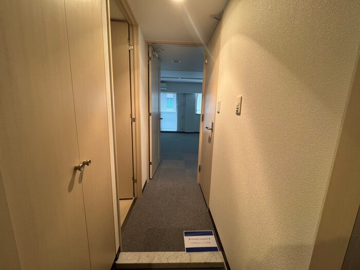 物件内観写真19　(廊下)