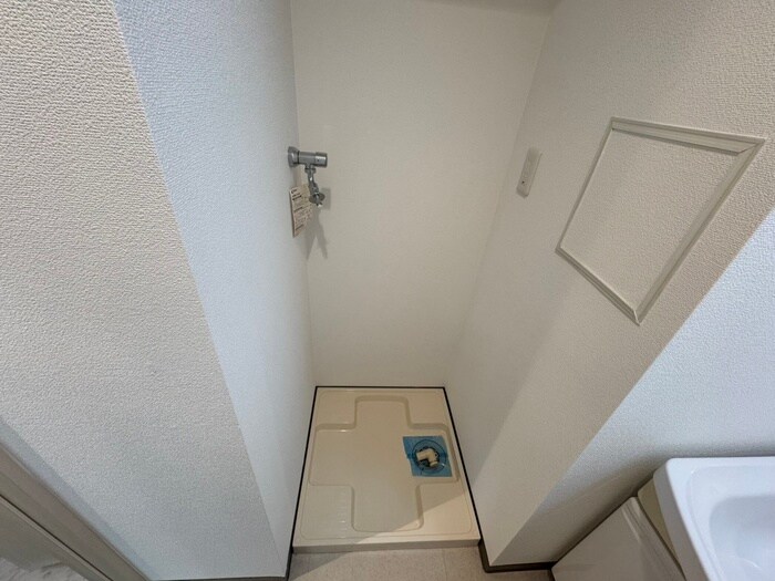 物件内観写真20　(洗濯機置場)