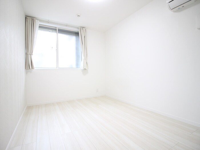 物件内観写真5　(居室)