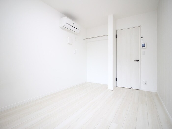 物件内観写真6　(居室)