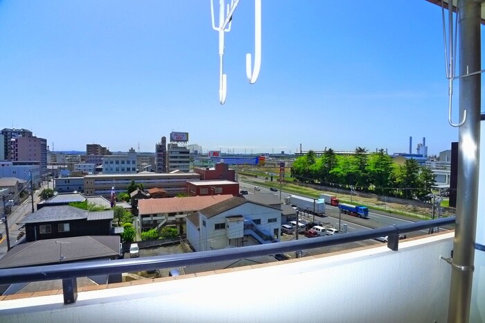 物件内観写真9　(室内からの展望)