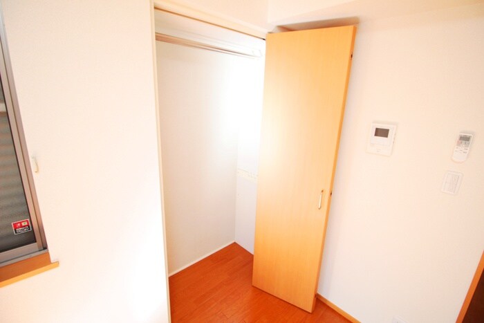 物件内観写真13　(収納)