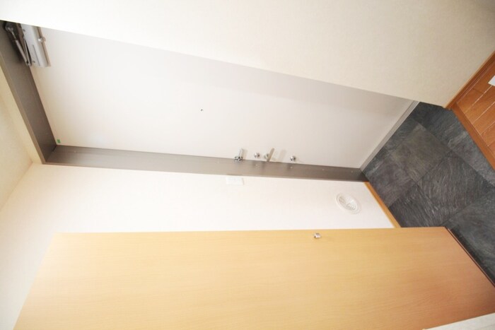 物件内観写真18　(玄関)