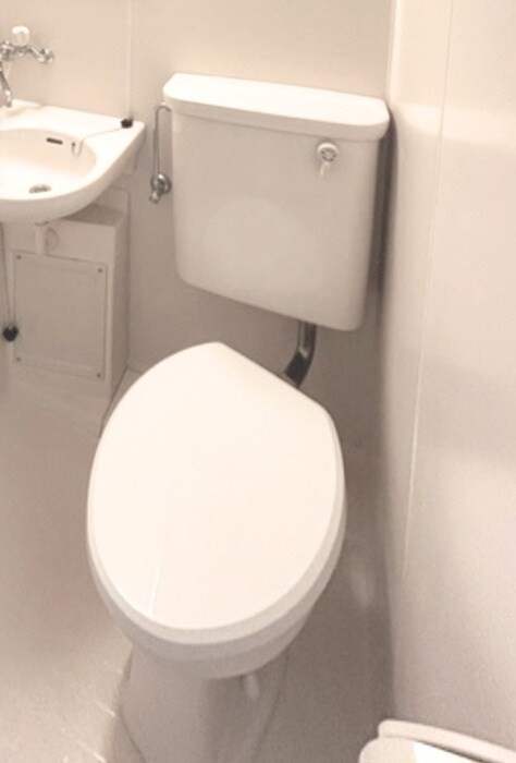 物件内観写真14　(トイレ)