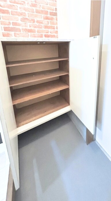 物件内観写真15　(靴箱)