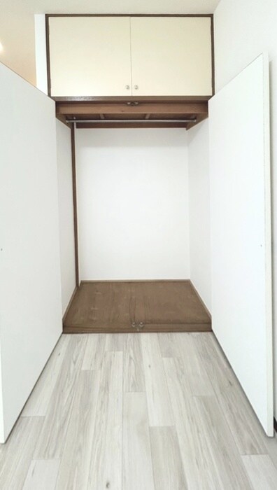 物件内観写真16　(収納)