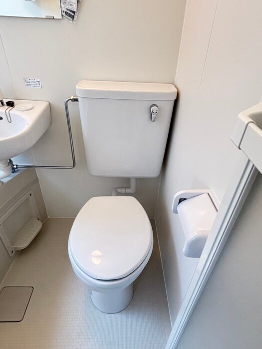 物件内観写真14　(トイレ)