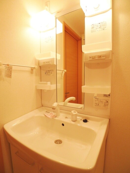 物件内観写真10　(洗面)