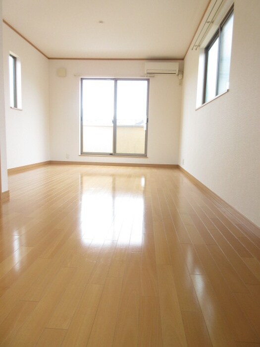 物件内観写真6　(居室)