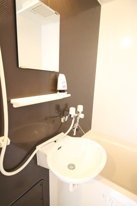 物件内観写真13　(洗面)